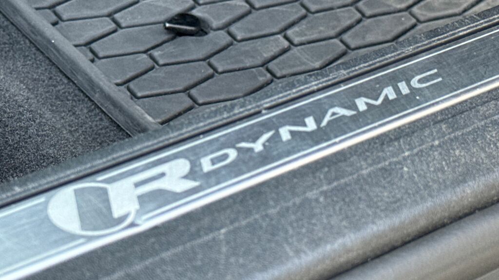 Jaguar XE 2.0 P300 R-dynamic Hse Awd 2022 Black #32