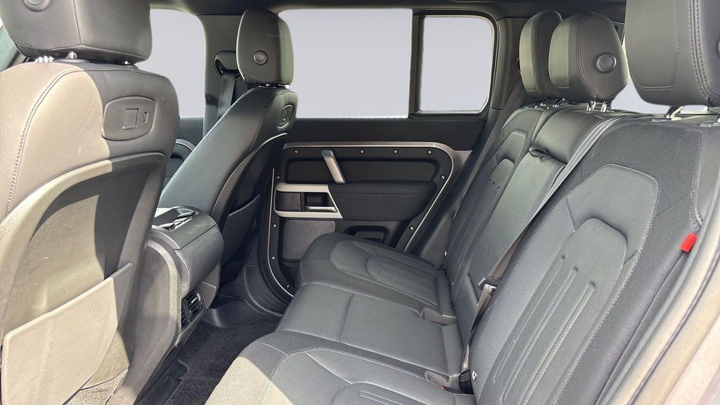 Land Rover Defender 110 D250 X-dynamic Se Eiger Grey Grey #4