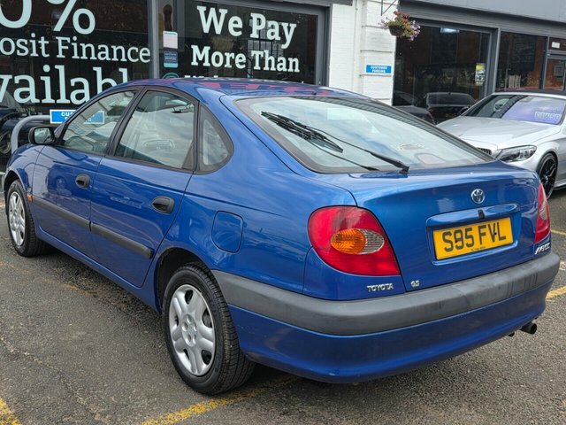 Toyota Avensis Green #6