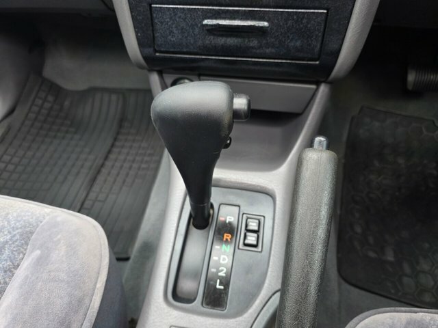 Toyota Avensis Green #30
