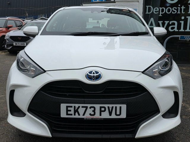 Toyota Yaris Vvt-h Icon Hatchback EK73PVU White #5