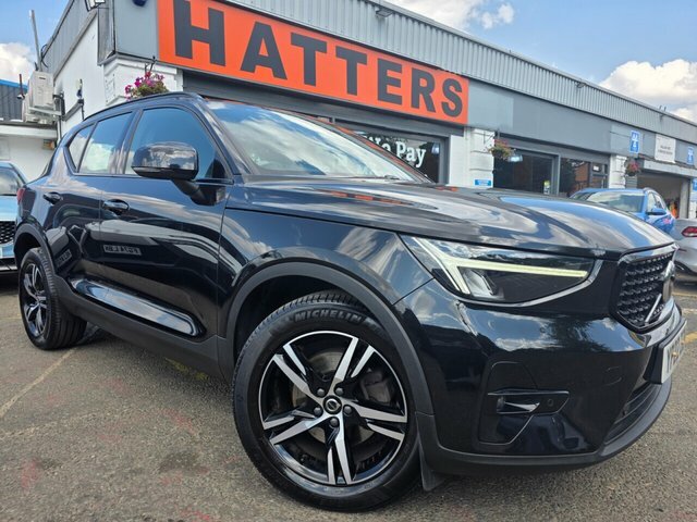 Volvo XC40 B3 Mhev Plus Dark Black