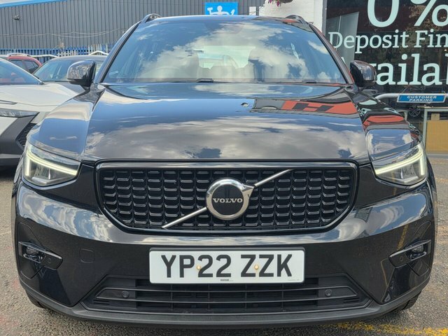 Volvo XC40 B3 Mhev Plus Dark YP22ZZK Black #5