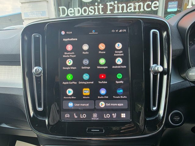 Volvo XC40 B3 Mhev Plus Dark YP22ZZK Black #4