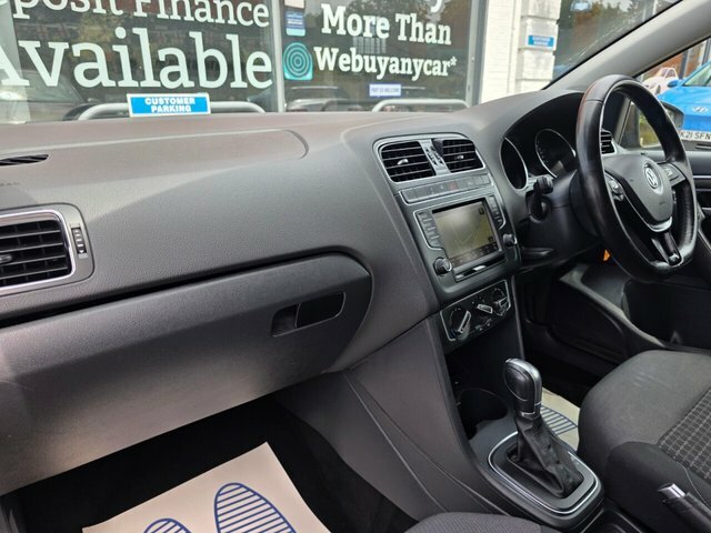 Volkswagen Polo Bluemotion Tech Se Red #16
