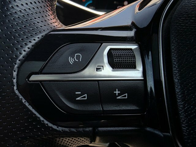 Peugeot e-2008 Gt Premium Blue #27