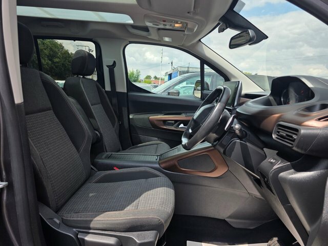 Peugeot Rifter 1.5L Active Blue #17