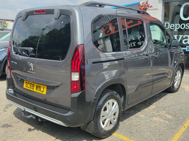 Peugeot Rifter 1.5L Active Blue #10