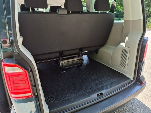 Volkswagen Transporter Shuttle 2L S Beige #30
