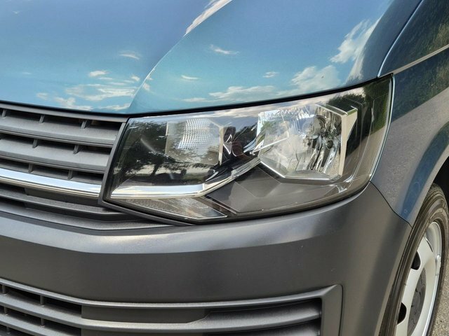 Volkswagen Transporter Shuttle 2L S Beige #40