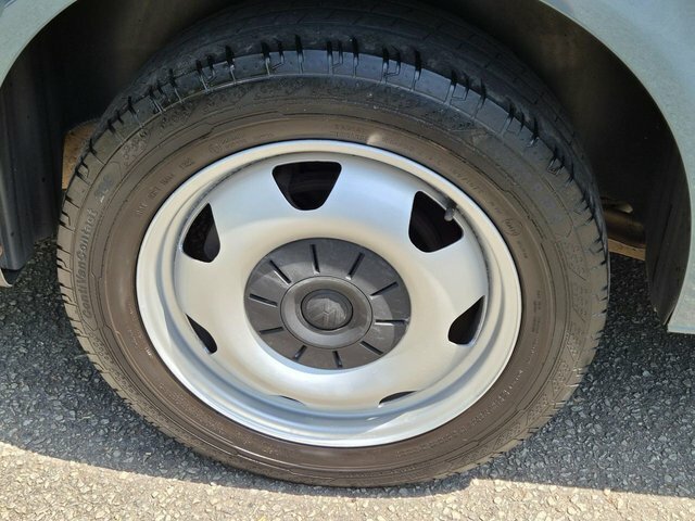 Volkswagen Transporter Shuttle 2L S Beige #34