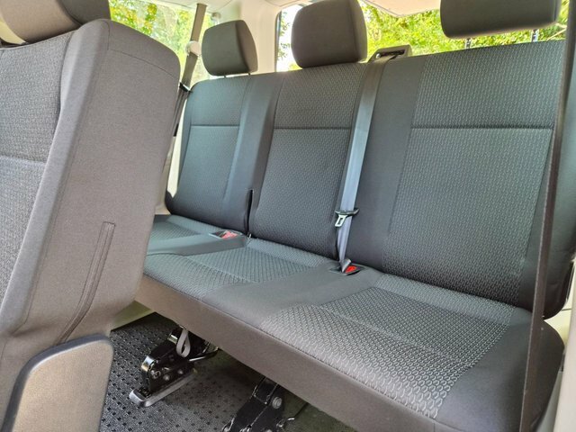 Volkswagen Transporter Shuttle 2L S Beige #31