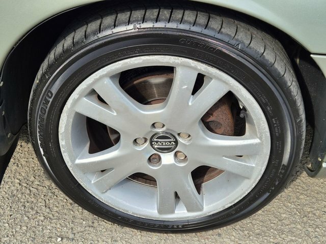 Volvo S60 Saloon Silver #22