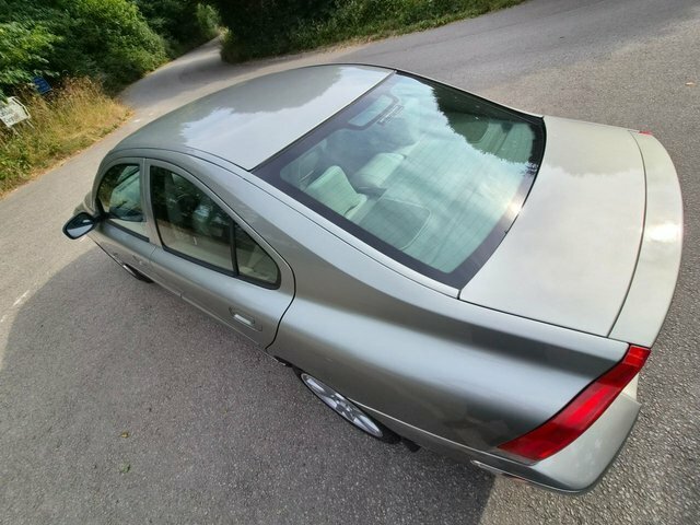 Volvo S60 Saloon Silver #54