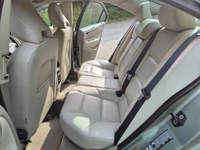 Volvo S60 Saloon Silver #14