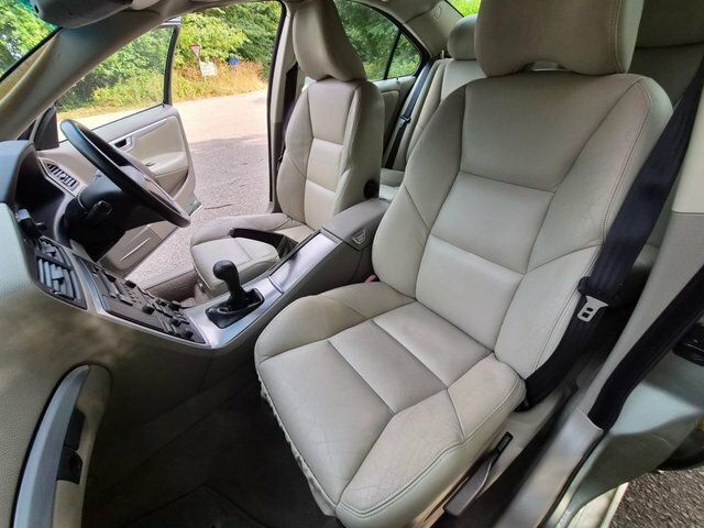 Volvo S60 Saloon Silver #50