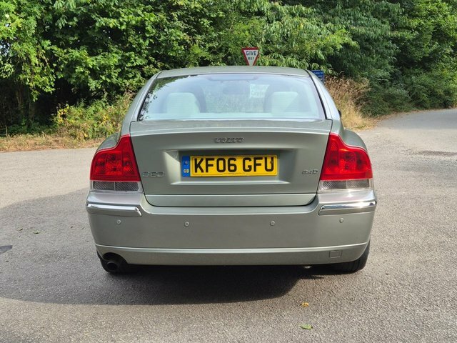 Volvo S60 Saloon Silver #8