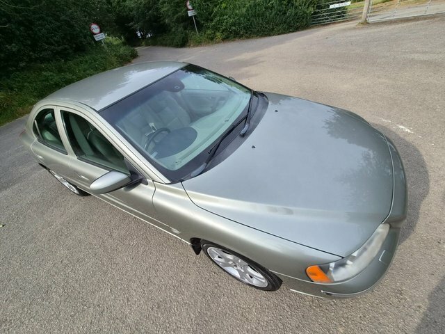 Volvo S60 Saloon Silver #52