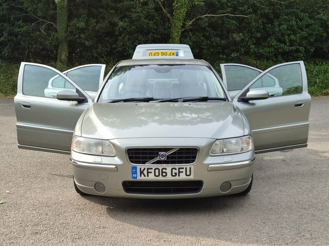 Volvo S60 Saloon Silver #9