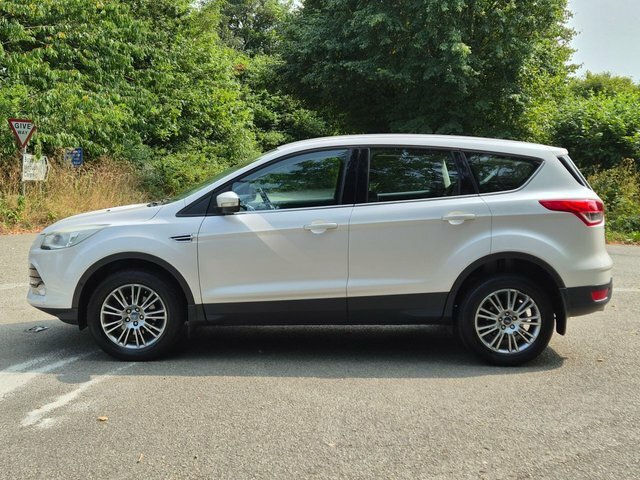 Ford Kuga 2014 1.6T Ecoboost Titanium Suv White #6