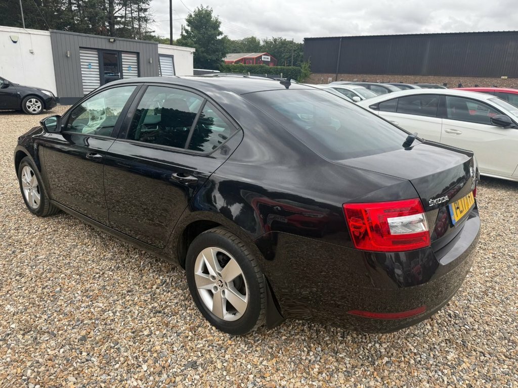 Skoda Octavia 1L Se Black #5