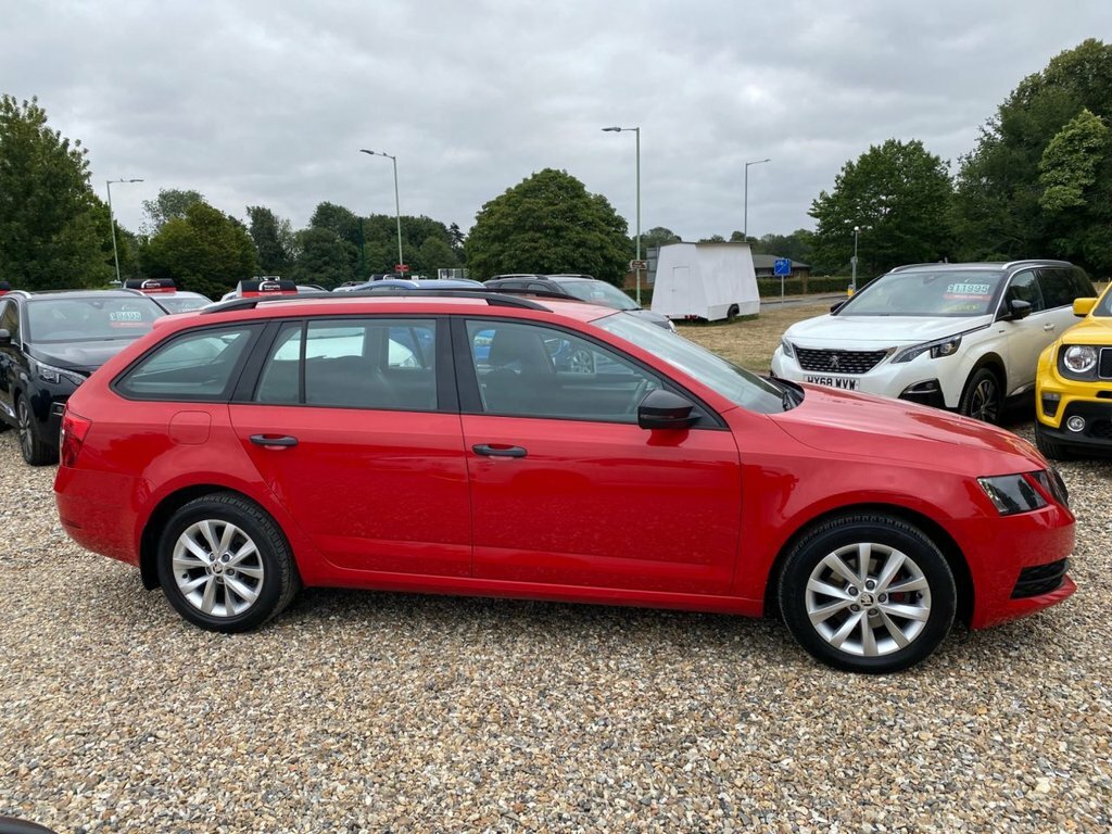 Skoda Octavia 1L S Red #3