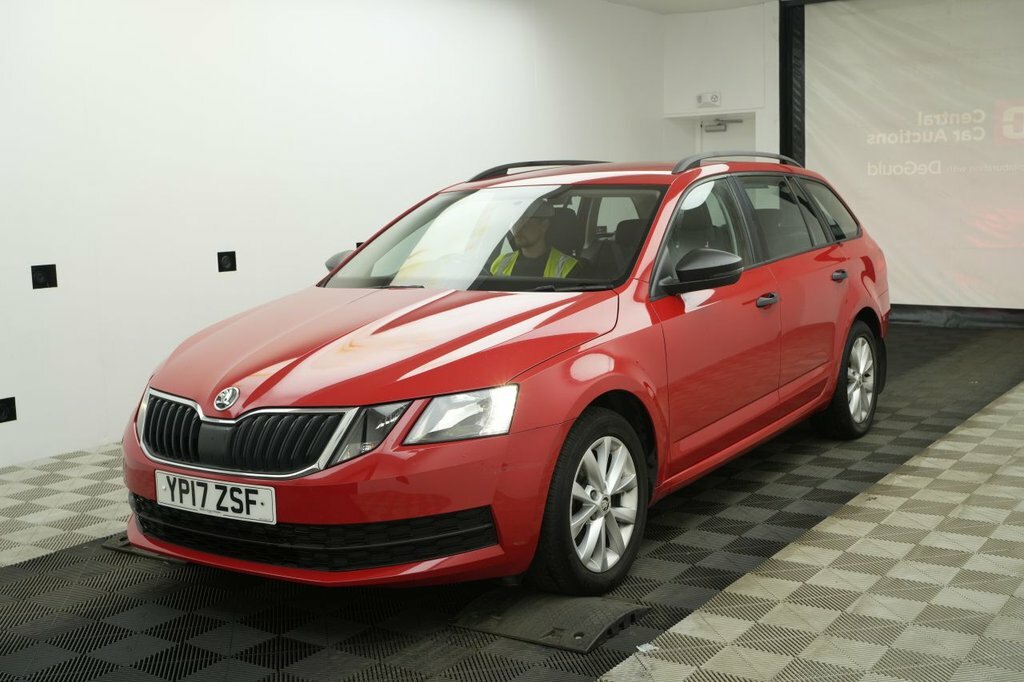 Skoda Octavia 1L S Red #2
