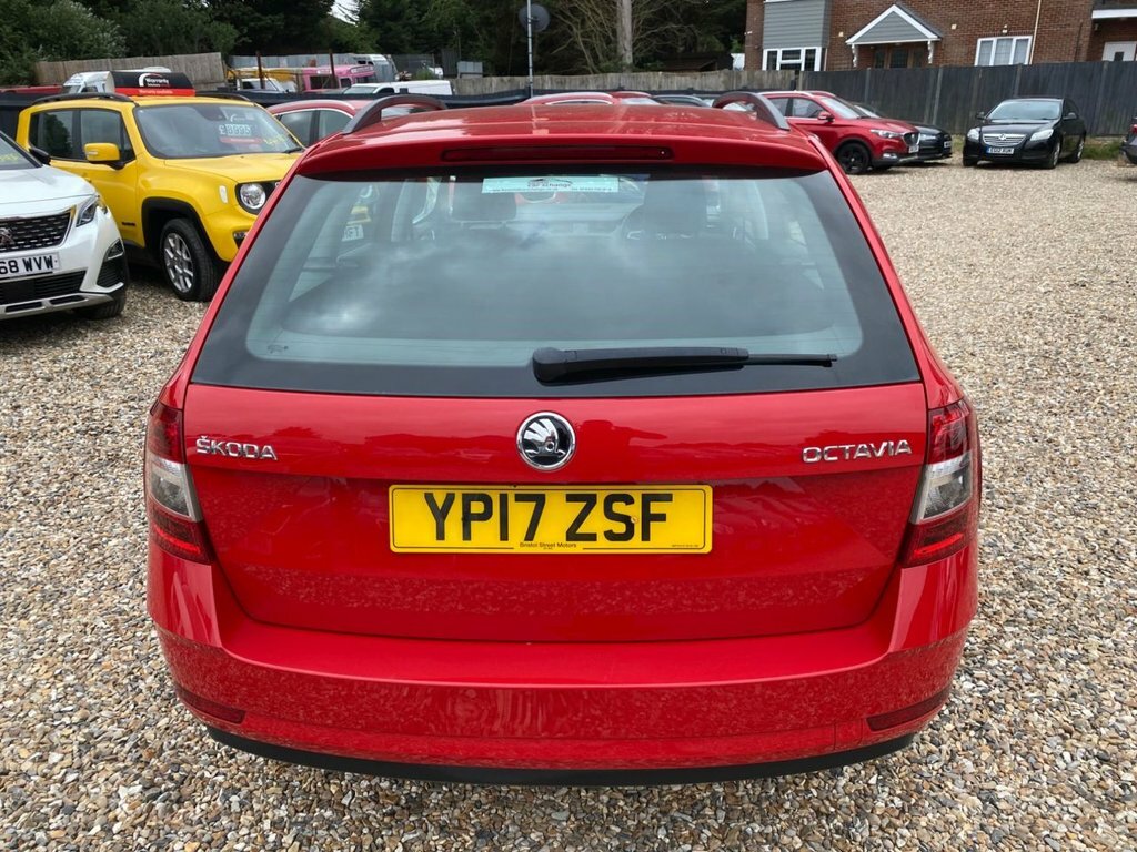 Skoda Octavia 1L S Red #5