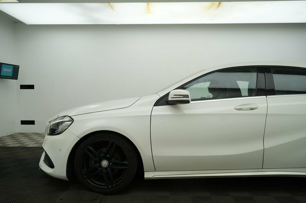 Mercedes-Benz A Class 1.6L Amg Line White #4