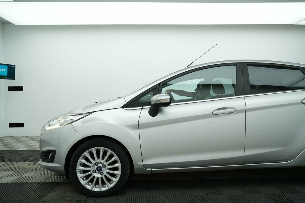 Ford Fiesta 1.5L Titanium Silver #4