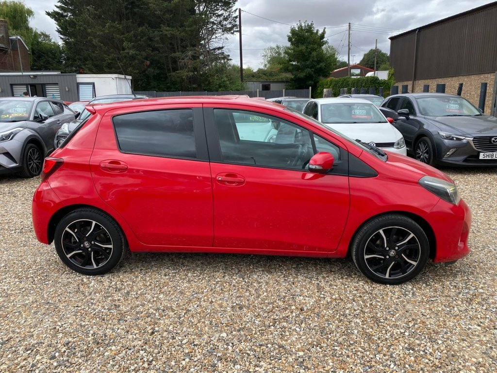 Toyota Yaris 1.3L Sport PN15VCY Red #4