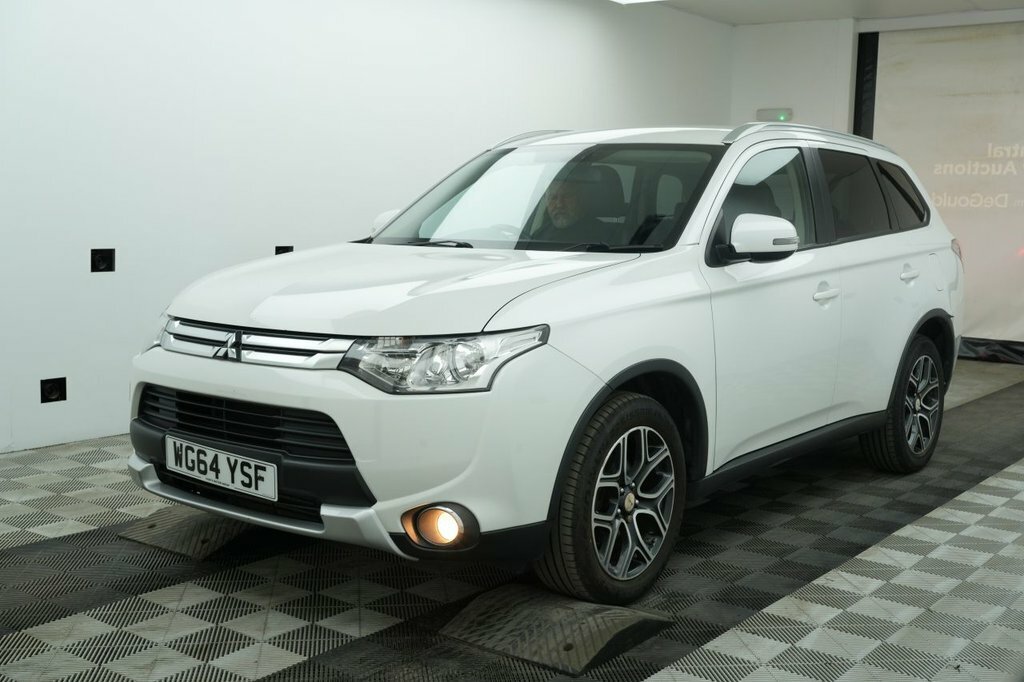 Mitsubishi Outlander 2.2L Gx3 White #2