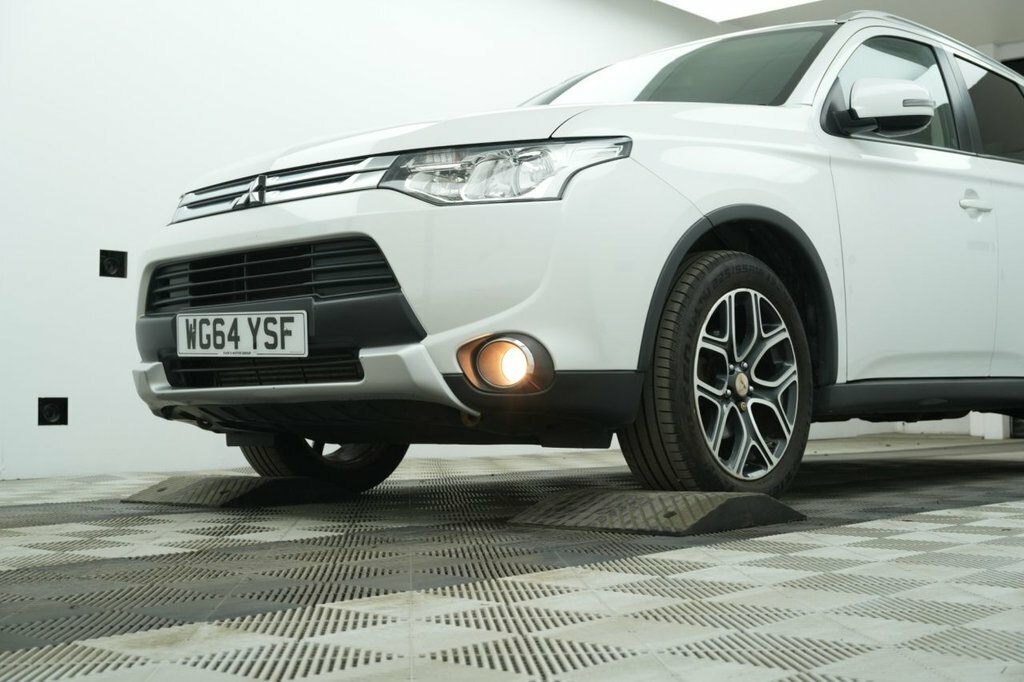 Mitsubishi Outlander 2.2L Gx3 White #6