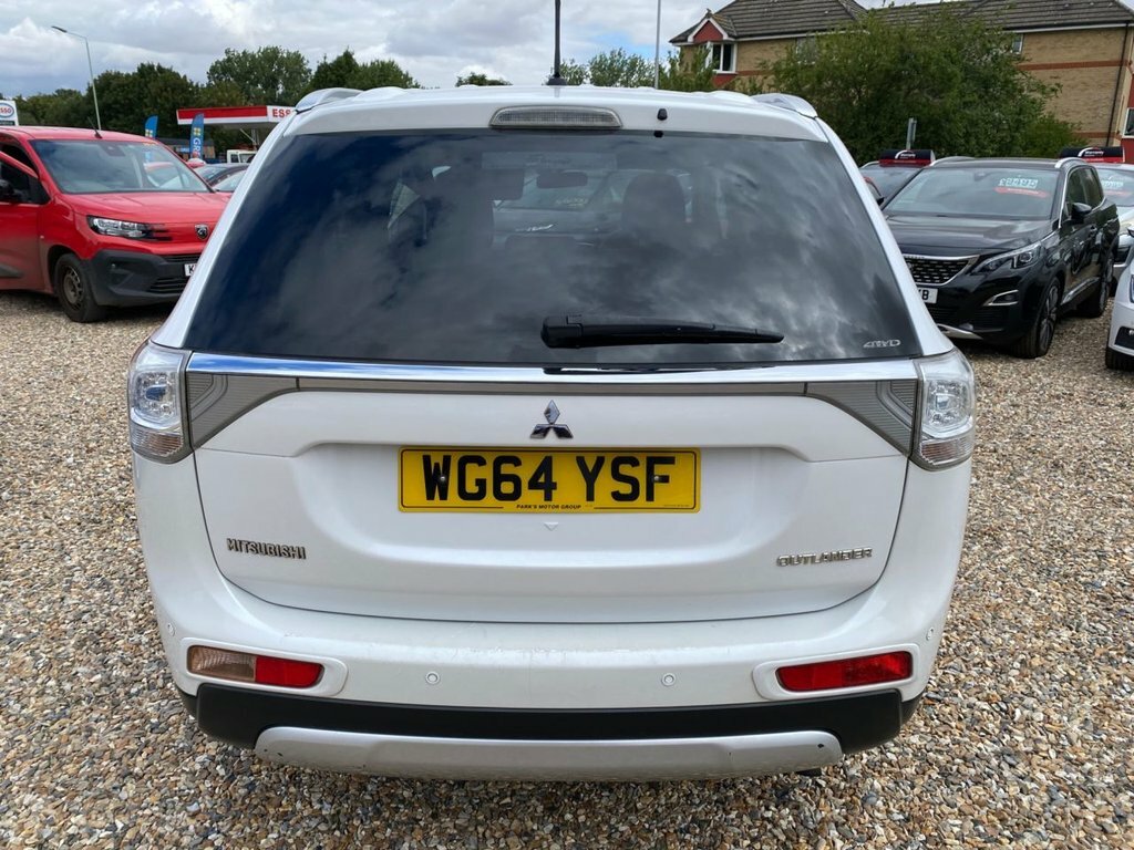 Mitsubishi Outlander 2.2L Gx3 White #6
