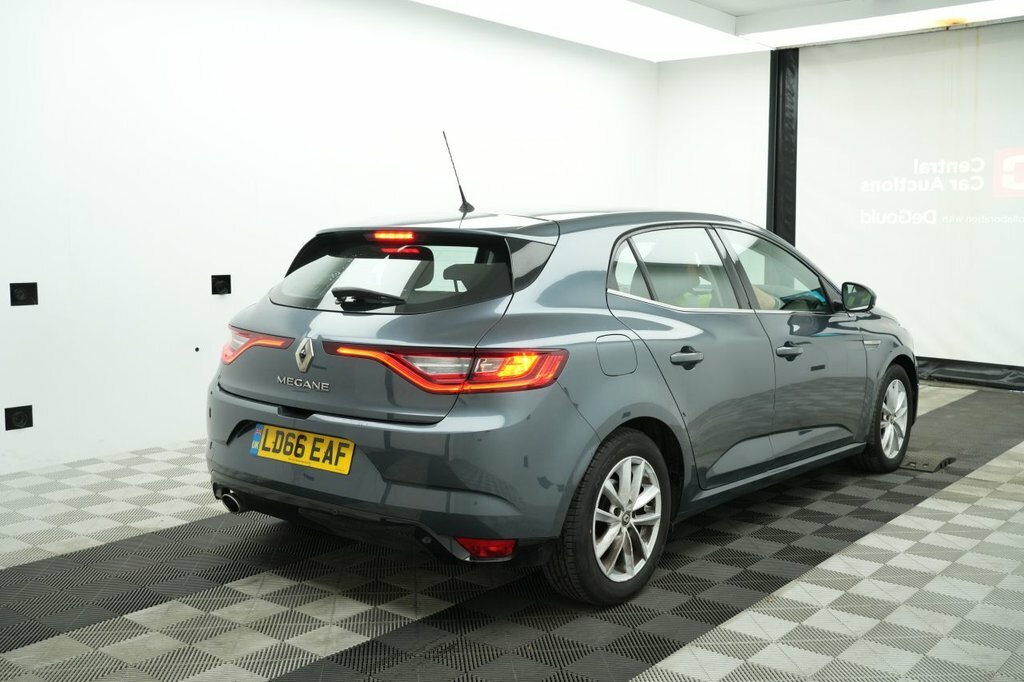 Renault Megane 1.5 Dci Dynamique S Nav 2016 Silver #7
