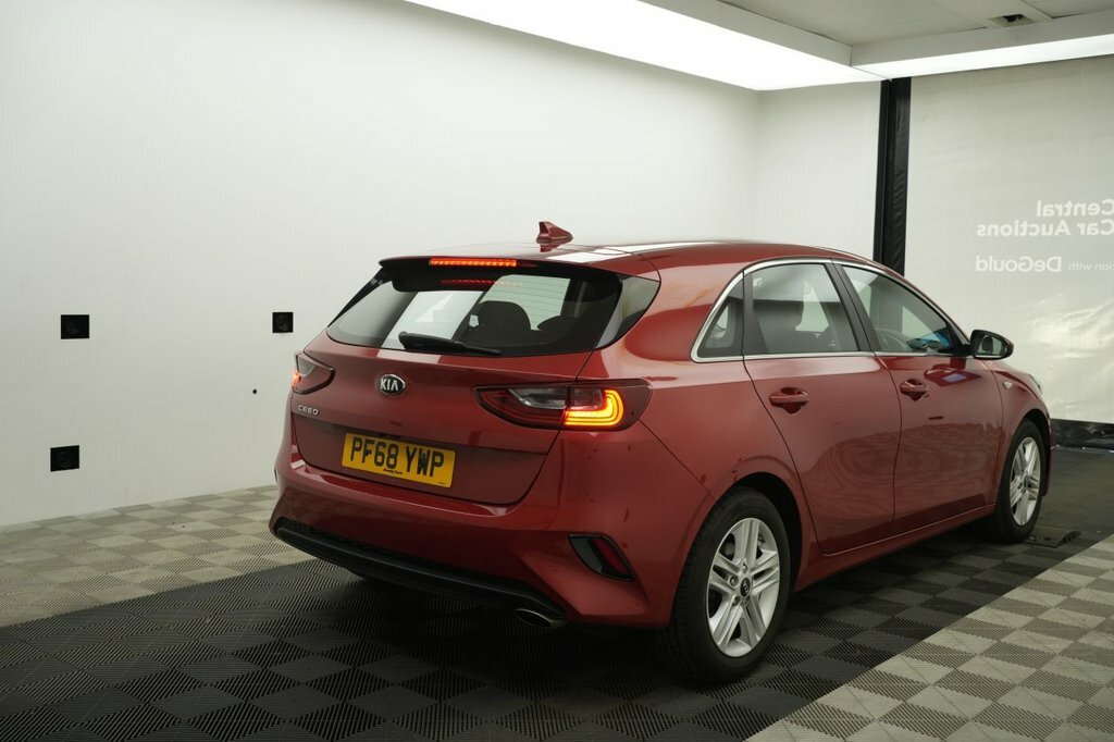 Kia Ceed 1.0T Gdi Isg 2 Black #7