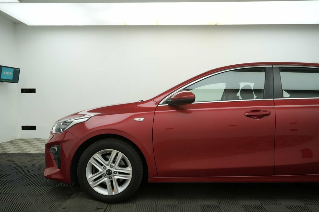Kia Ceed 1.6L 2 Red #4