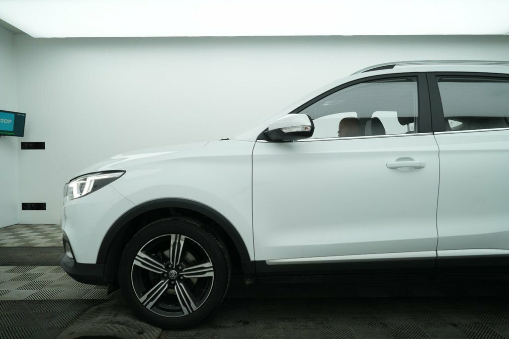 MG ZS 1.5L Exclusive White #4