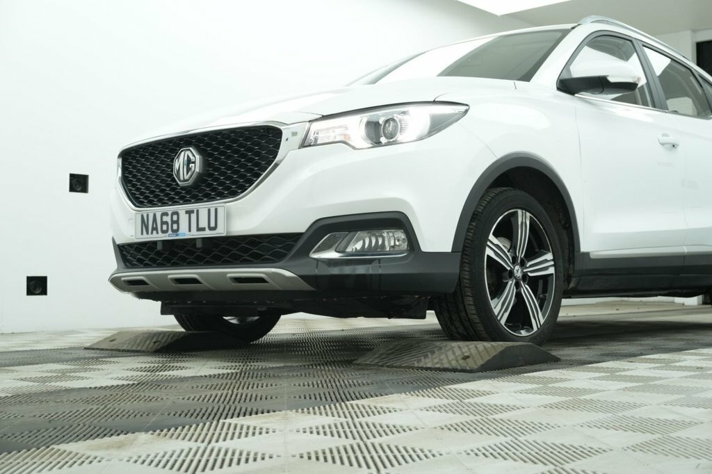 MG ZS 1.5L Exclusive White #6
