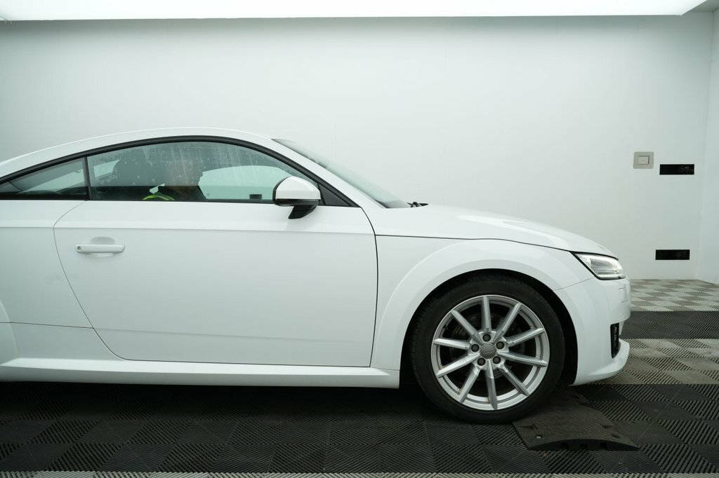 Audi TT 1.8L Sport White #3
