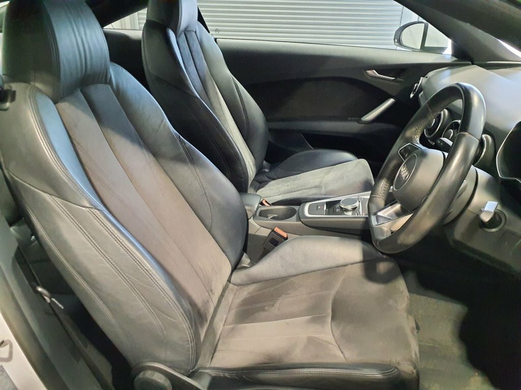 Audi TT Tdi Ultra Sport Black #10