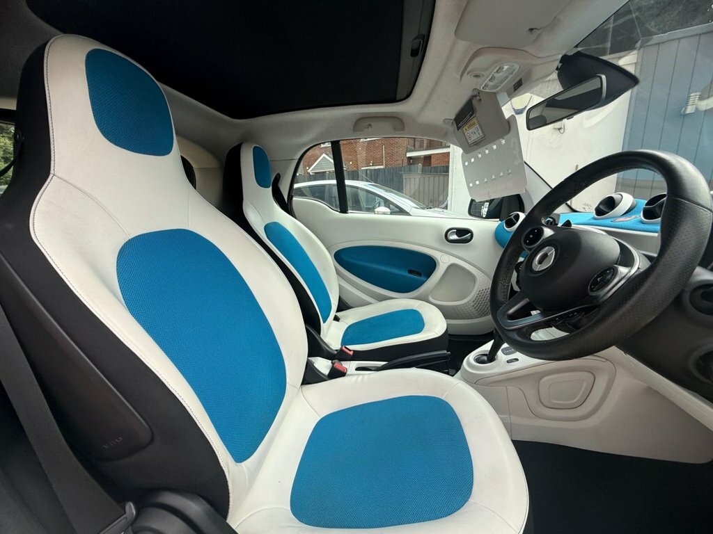 Smart Fortwo Coupe 1L Passion White #9