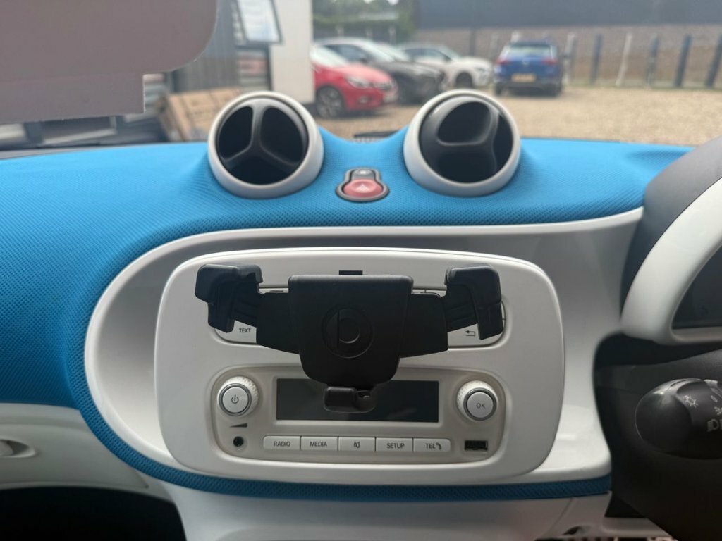Smart Fortwo Coupe 1L Passion White #12