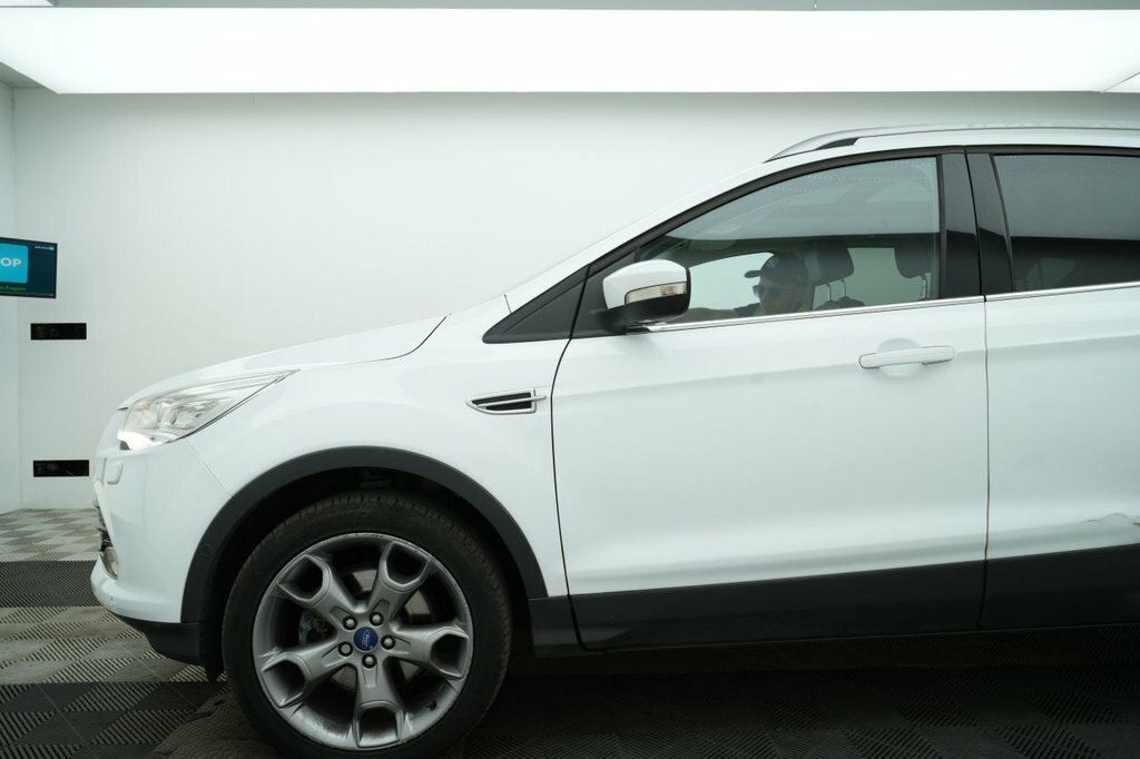 Ford Kuga 2L Titanium X Sport White #4