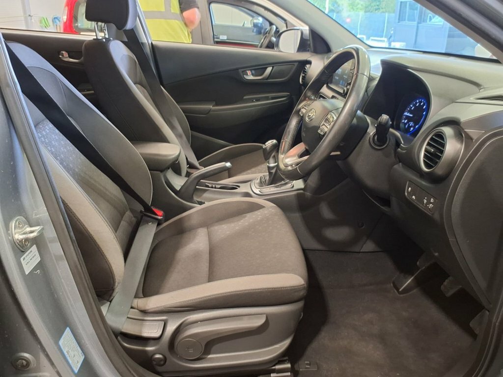 Hyundai Kona Se Orange #10