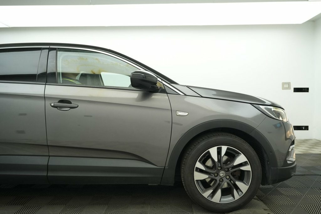Vauxhall Grandland X 1.5L Sri Nav Grey #3