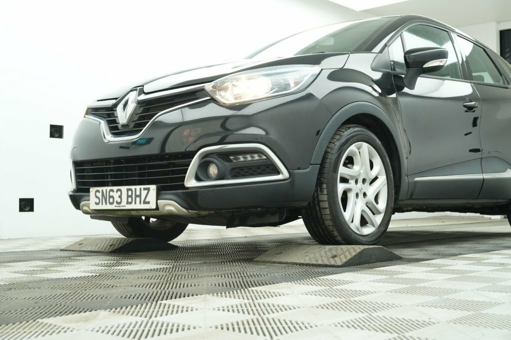Renault Captur 0.9L Dynamique Medianav Black #6