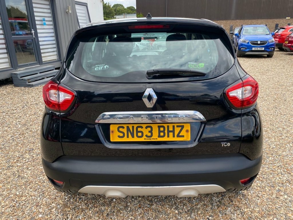 Renault Captur 0.9L Dynamique Medianav Black #4