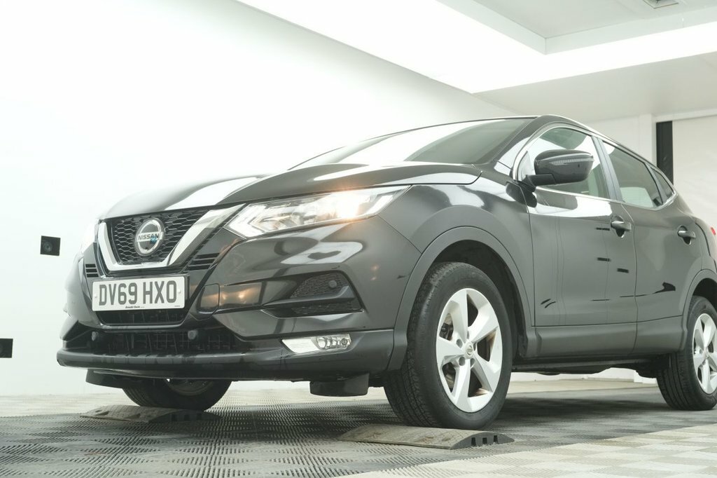 Nissan Qashqai 1.3L Acenta Premium Black #6