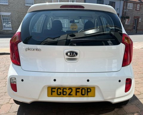 Kia Picanto Hatchback Beige #10